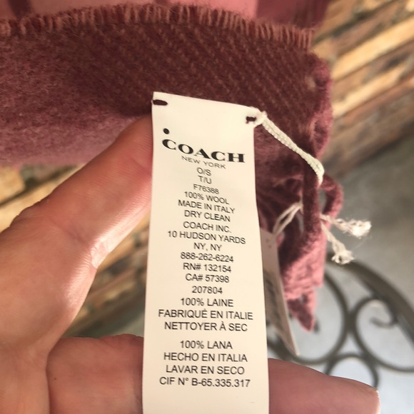Coach 60 inch shawl/wrap - Picture 5 of 10